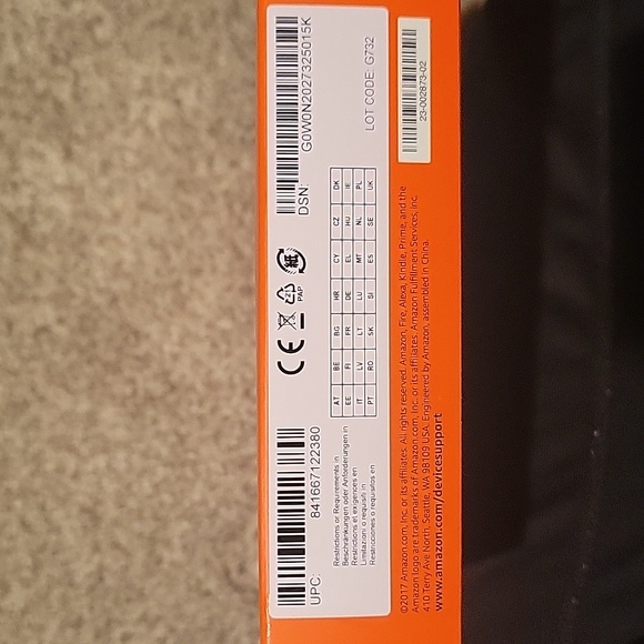 Fire 7 Tablet with Alexa  (7" display, 8 GB) Black - Picture 3 of 4